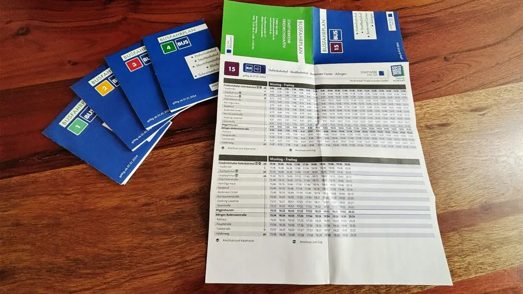 Für ein Taschenfahrplan, aufbereiteter Fahrplan der Linie X12 vom Stadtverkehr Friedrichshafen