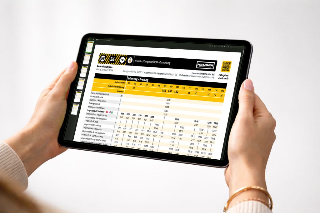 Tablet-Bildschirm mit geöffneten barrierefreiem PDF-Bsustellenfahrplan der Linie 56 von KVG.